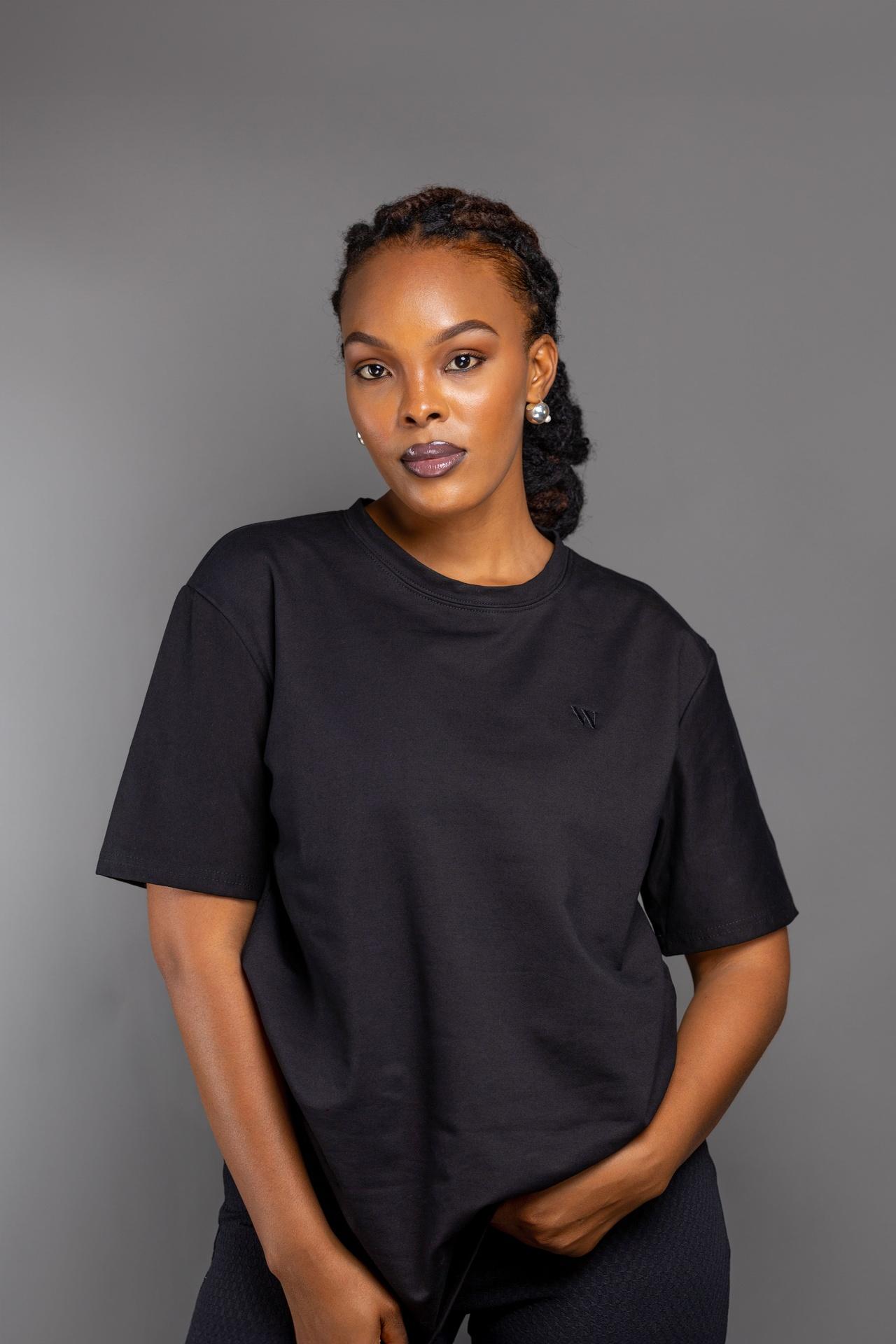 Waya T-shirt in Black