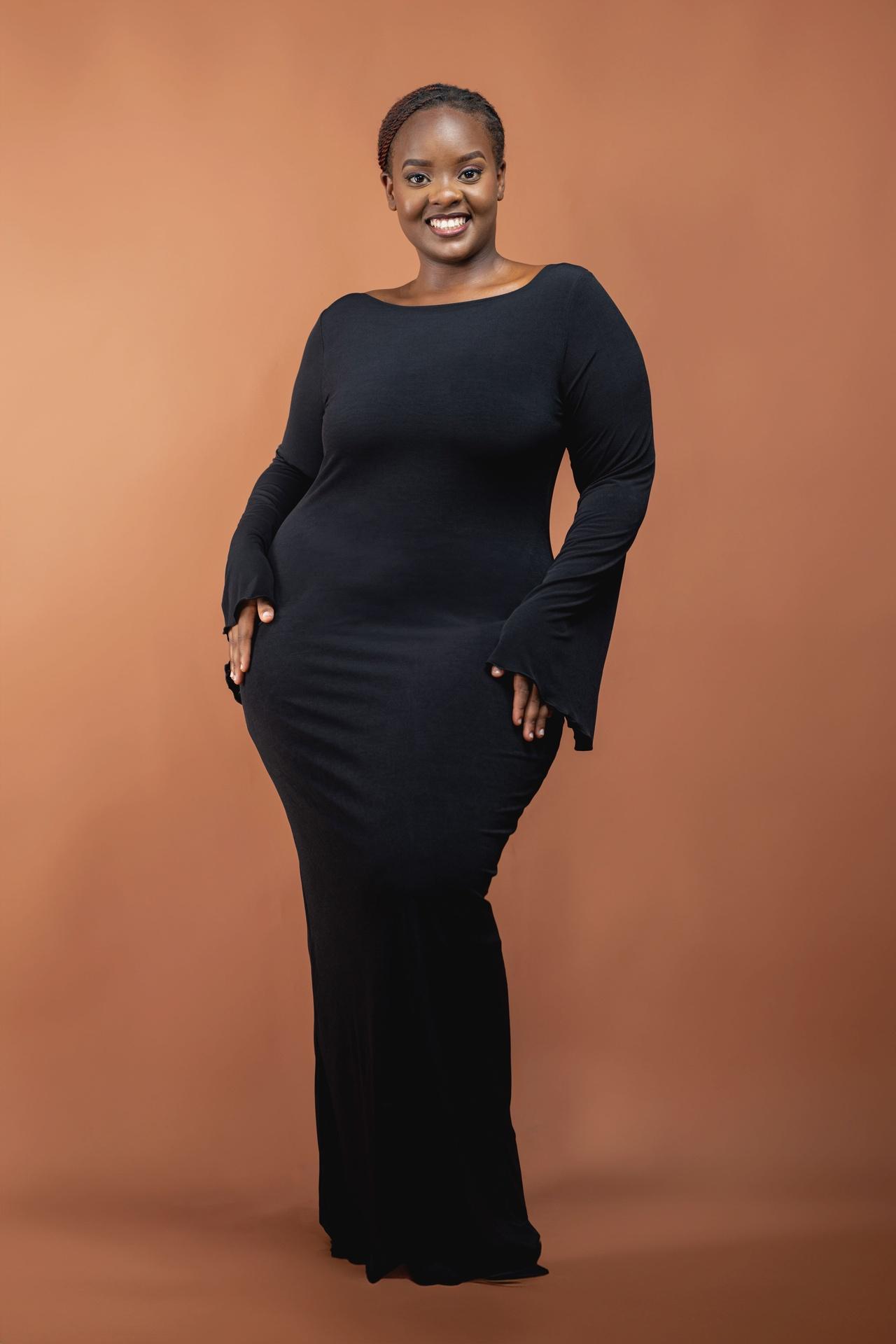 Maxi Dress Long Sleeve in Black