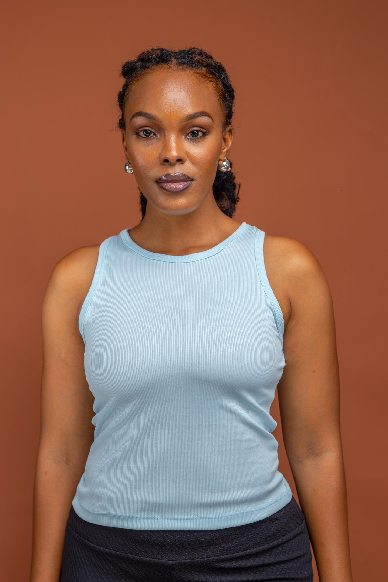 Ribbed Basic Top High Neck in Unknown