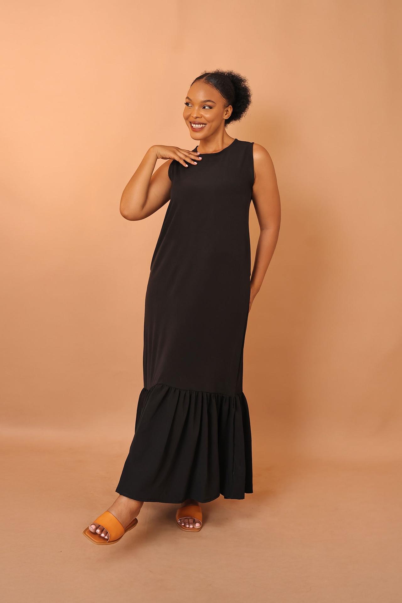 Sleeveless Maxi Dress in Unknown